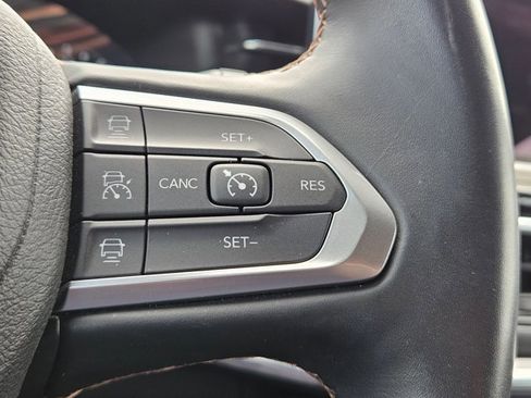 Used 2022 Jeep Compass Limited AWD/4WD image 25