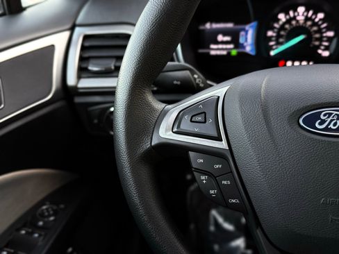 Used 2018 Ford Fusion S image 30