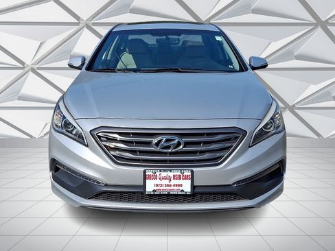Used 2016 Hyundai Sonata Sport w/ Option Group 03 FWD image 3
