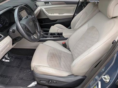 Used 2016 Hyundai Sonata Sport w/ Option Group 02 image 16