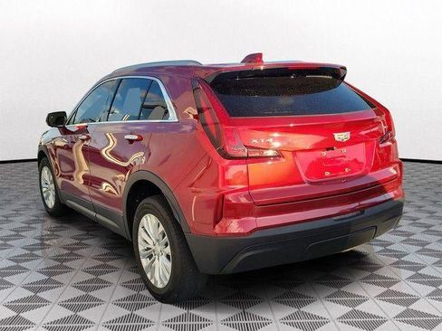 Certified 2024 Cadillac XT4 Luxury FWD image 4