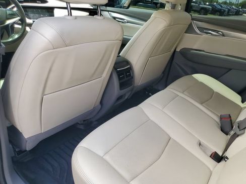 Used 2021 Cadillac XT5 Premium Luxury FWD image 25