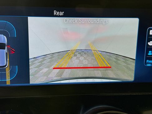 Used 2025 Mercedes-Benz GLA 250 image 19