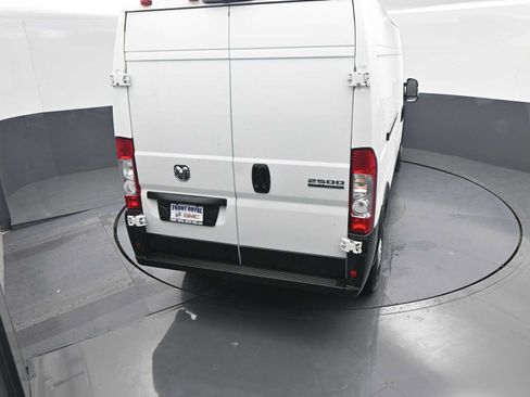 Used 2025 RAM ProMaster 2500 w/ Convenience Group FWD image 30