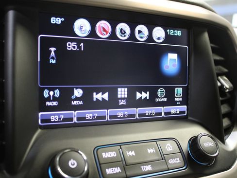 Used 2017 GMC Acadia Denali AWD/4WD image 29