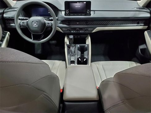 Used 2023 Honda Accord LX image 15