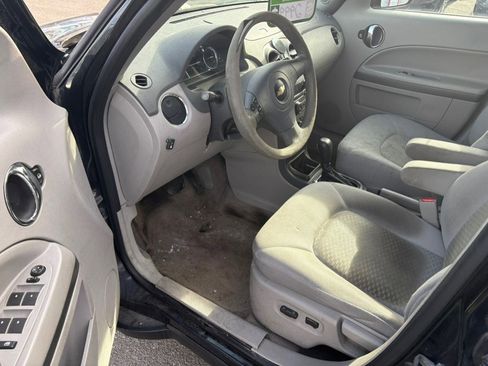 Used 2009 Chevrolet HHR LT image 5