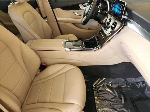 Used 2022 Mercedes-Benz GLC 300 image 14
