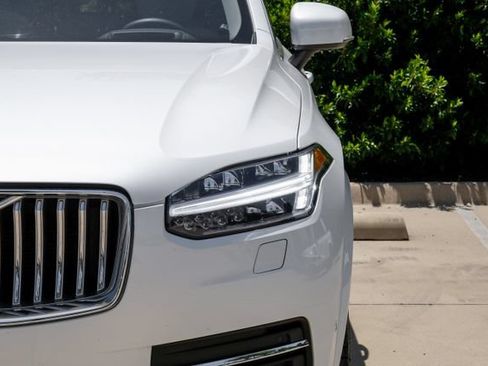 Used 2024 Volvo XC90 B6 Ultimate w/ Protection Package Premier AWD/4WD image 57