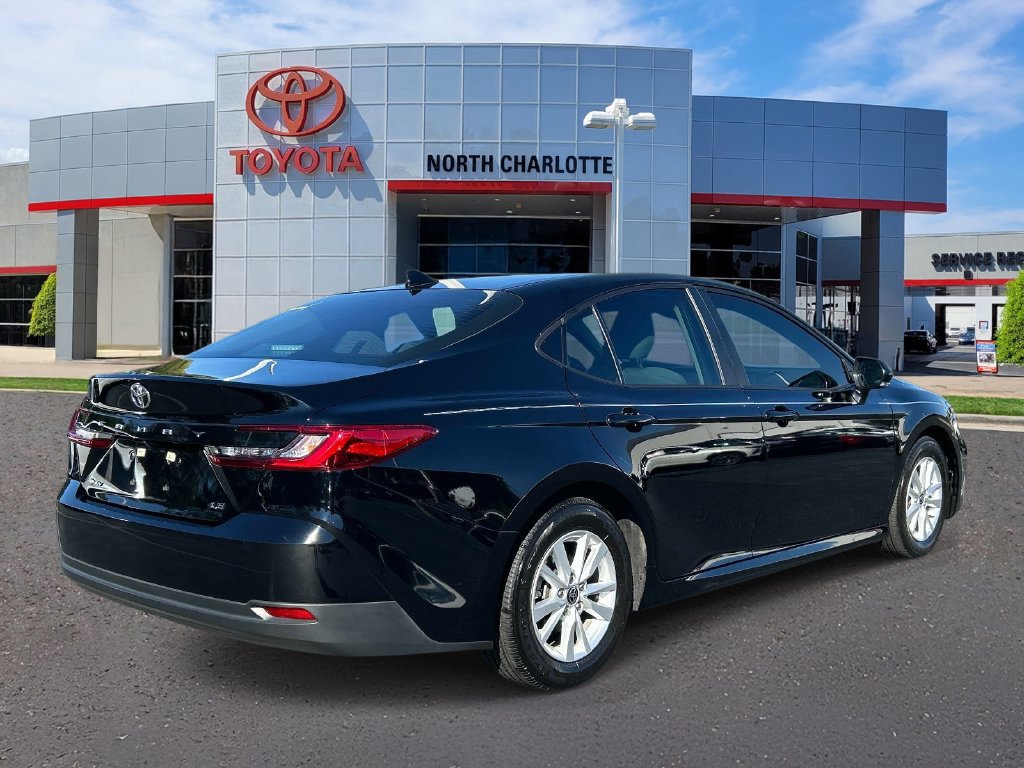 Used 2025 Toyota Camry LE w/ Convenience Package FWD image 8