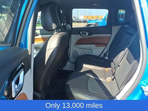 Used 2023 Jeep Compass Limited AWD/4WD image 13