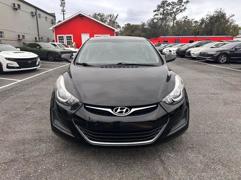 Used 2016 Hyundai Elantra SE FWD image 2