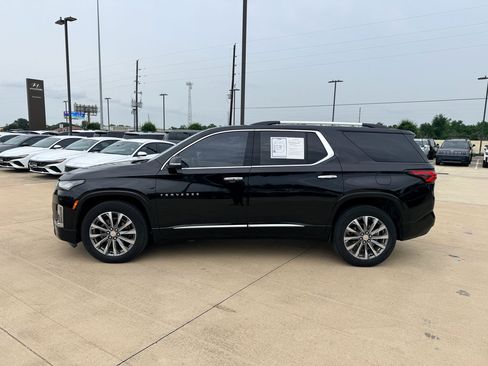 Used 2023 Chevrolet Traverse Premier AWD/4WD image 10