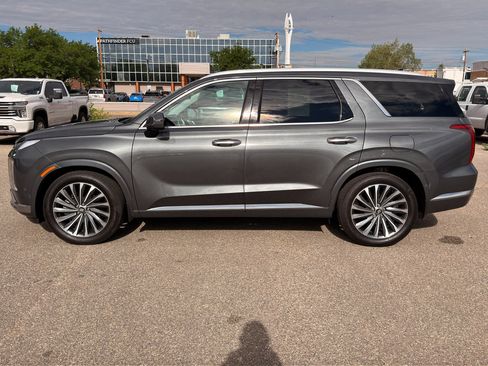 Used 2025 Hyundai Palisade Calligraphy AWD/4WD image 2