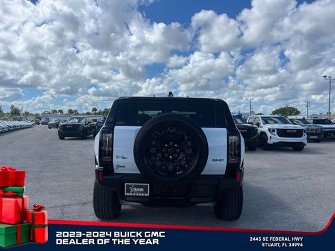 New 2026 GMC Hummer EV SUV image 6