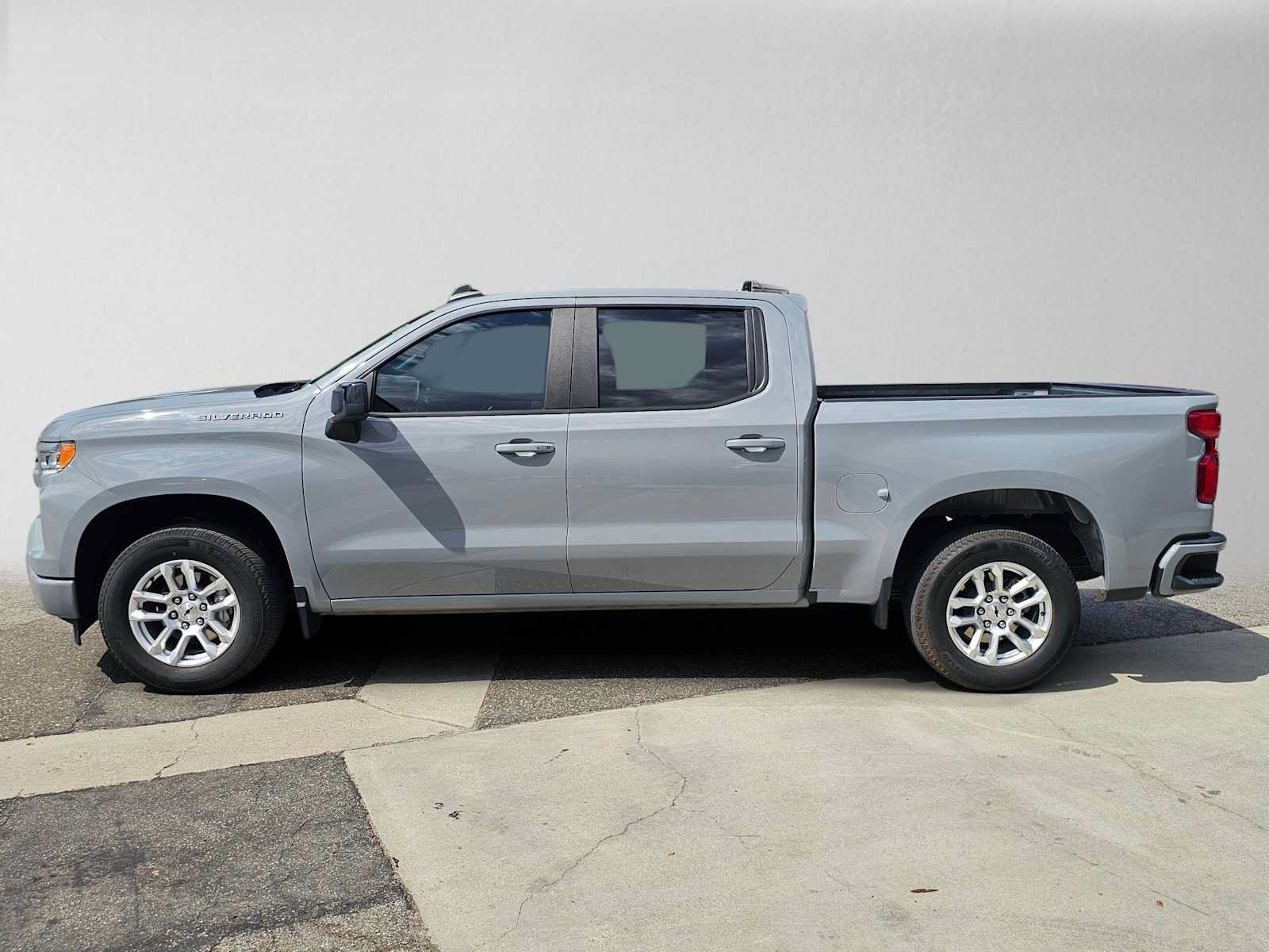 Used 2024 Chevrolet Silverado 1500 RST RWD image 6