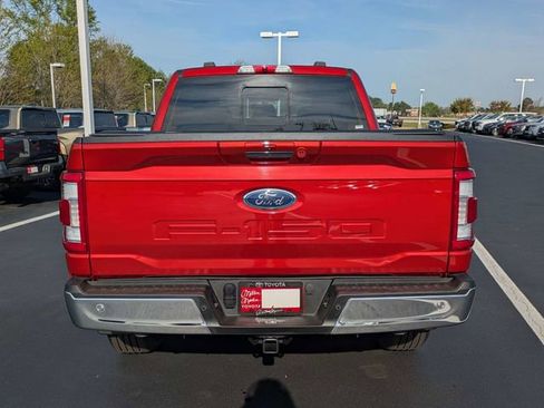 Used 2023 Ford F150 Lariat w/ Trailer Tow Package image 5