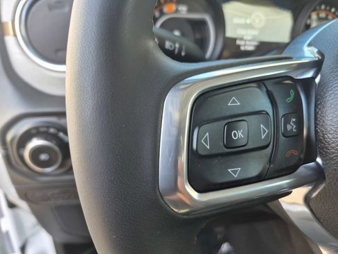 Used 2024 Jeep Wrangler Unlimited Sahara AWD/4WD image 12