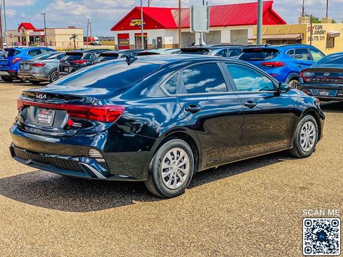 Used 2023 Kia Forte LX FWD image 8
