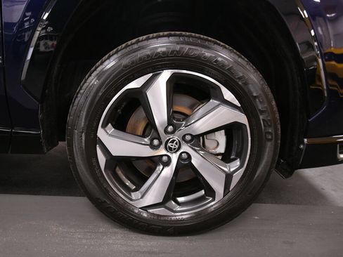 Used 2023 Toyota RAV4 SE w/ Weather & Moonroof Package AWD/4WD image 31