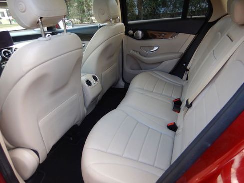 Used 2017 Mercedes-Benz GLC 300 4MATIC w/ Premium 2 Package image 18