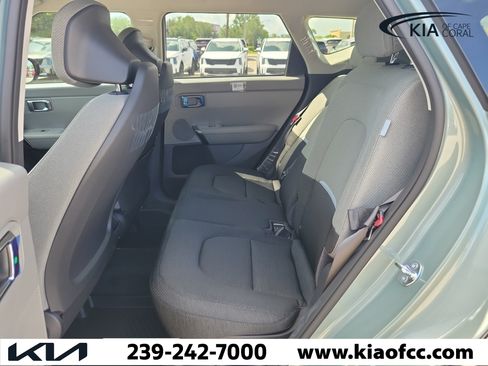 New 2027 Kia Seltos S FWD image 11