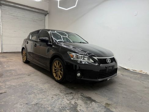 Used 2013 Lexus CT 200h FWD image 1
