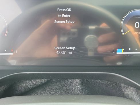 Used 2023 Jeep Grand Cherokee L Laredo image 25