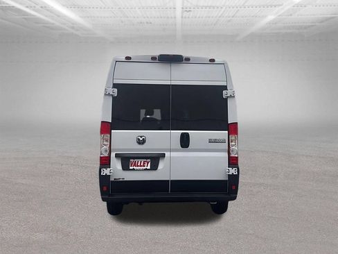 Used 2024 RAM ProMaster 2500 FWD image 6