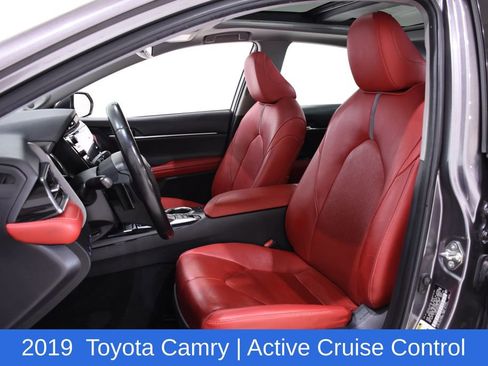 Used 2019 Toyota Camry XSE FWD image 22