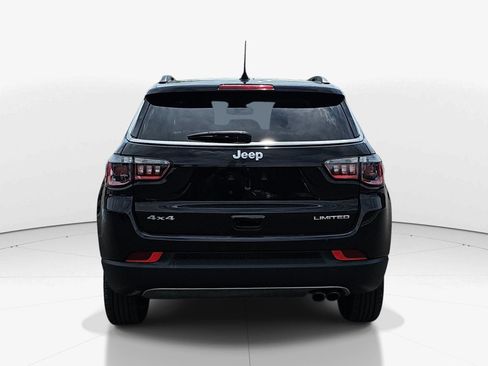 Used 2022 Jeep Compass Limited AWD/4WD image 5
