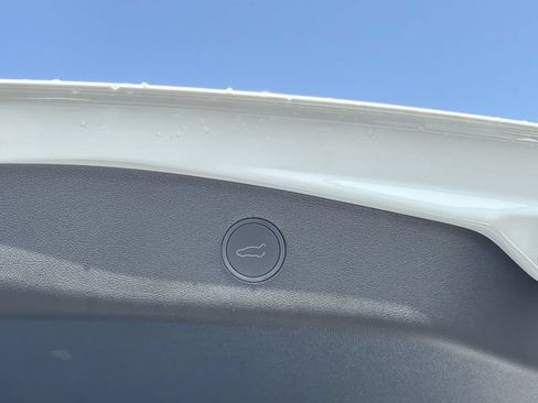 Used 2023 Tesla Model 3 Standard Range RWD image 29