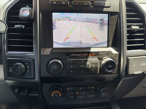 Used 2021 Ford F250 XLT w/ XLT Premium Package AWD/4WD image 11