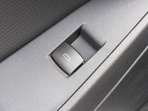 New 2026 Chevrolet Equinox LT FWD image 23