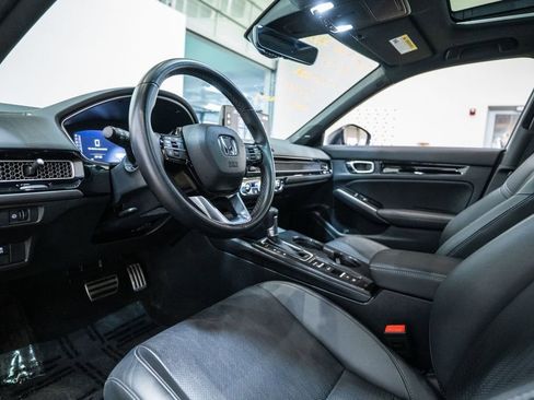 Used 2022 Honda Civic Sport Touring image 4