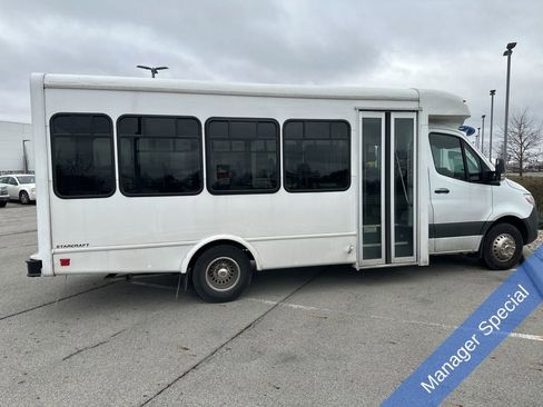 Used 2022 Mercedes-Benz Sprinter 3500 image 21