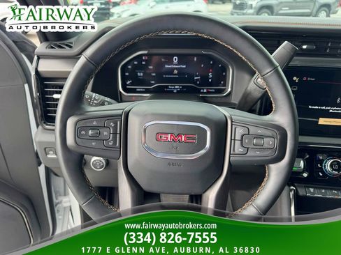 Used 2024 GMC Sierra 2500 AT4 w/ AT4 Premium Plus Package AWD/4WD image 18