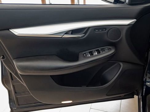 Used 2019 INFINITI QX50 Essential w/ Premium Heat Package image 8