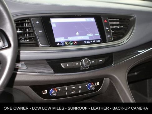 Used 2023 Buick Enclave Essence w/ Experience Buick Package AWD/4WD image 20