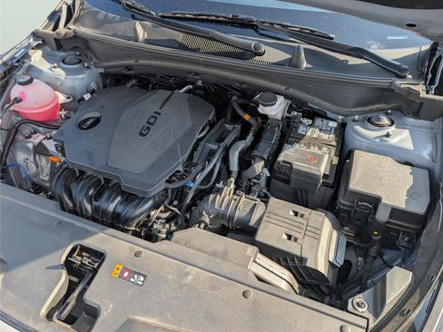 Used 2024 Kia Sportage EX image 9