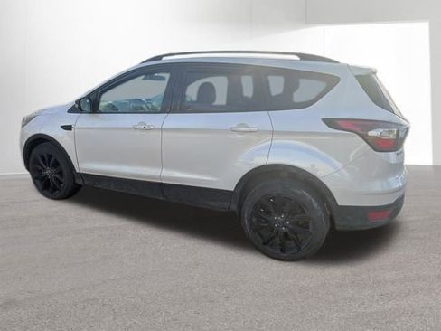 Used 2017 Ford Escape Titanium image 23