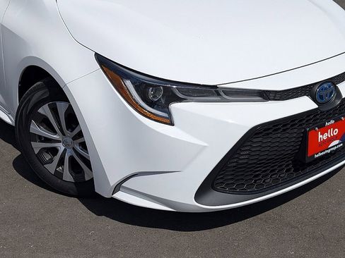 Used 2022 Toyota Corolla LE image 5