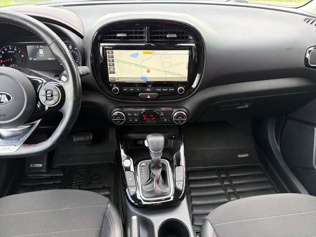 Used 2021 Kia Soul Turbo FWD image 15