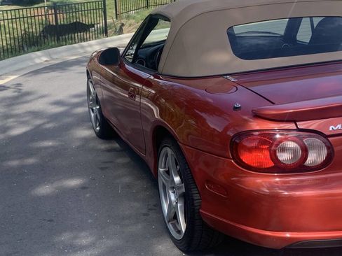 Used 2004 MAZDA MX-5 Miata MAZDASPEED RWD image 6