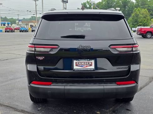 Used 2023 Jeep Grand Cherokee L Limited w/ Black Appearance Package RWD image 11