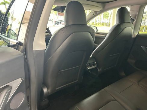 Used 2024 Tesla Model Y Long Range RWD image 33