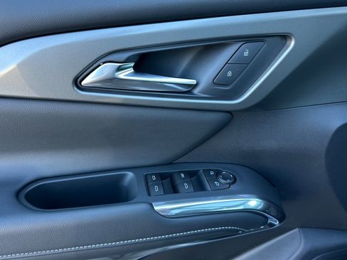 New 2026 Chevrolet Traverse LT w/ Sun and Wheel Package image 11