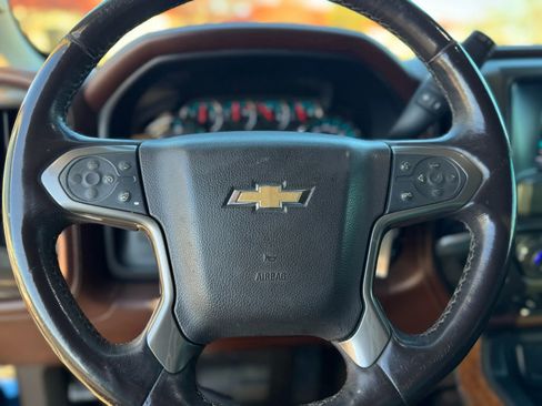 Used 2016 Chevrolet Silverado 2500 High Country w/ High Country Premium Package image 18