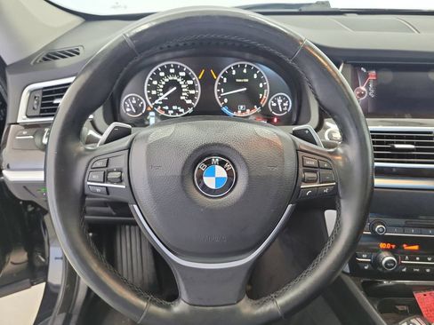 Used 2017 BMW 535i xDrive AWD/4WD image 25