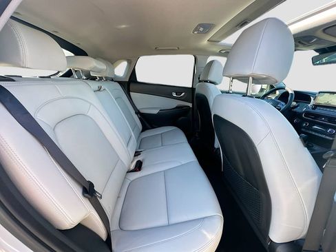 Used 2023 Hyundai Kona Limited image 28